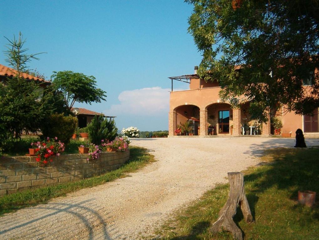 Agriturismo Marruchetone Vecchio Манчіано Екстер'єр фото