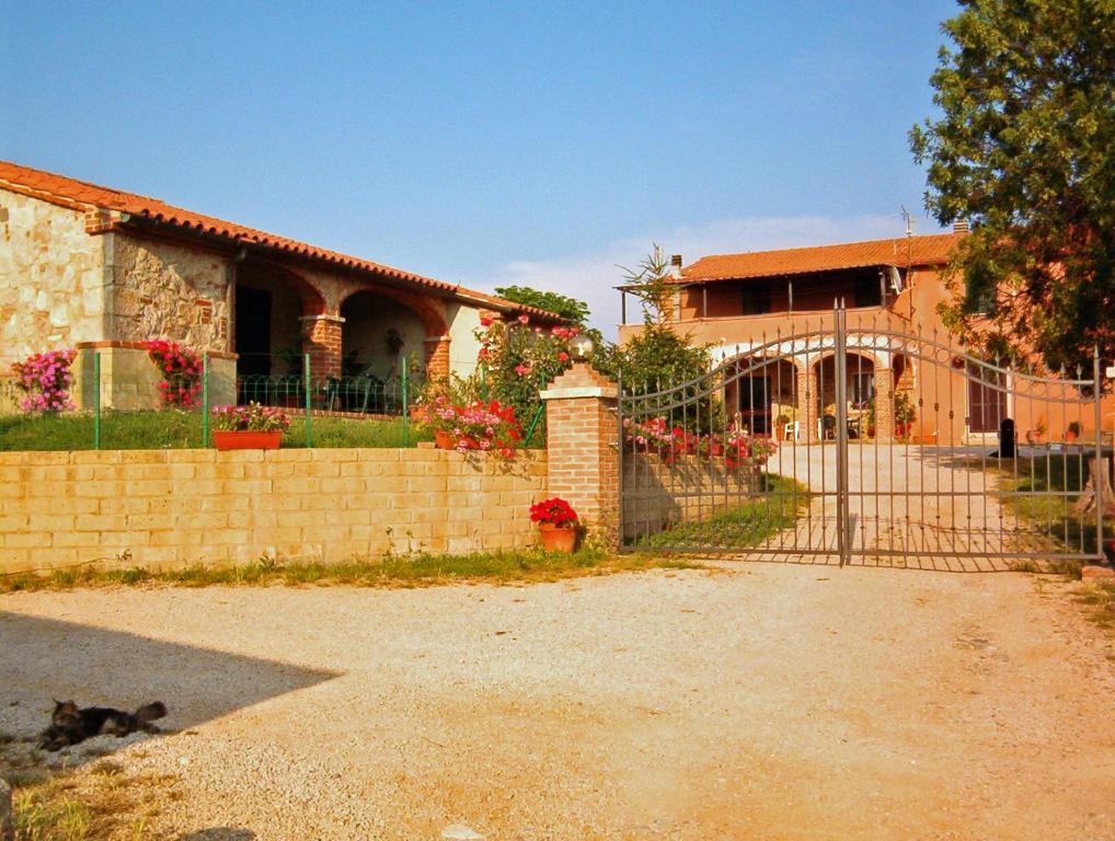 Agriturismo Marruchetone Vecchio Манчіано Екстер'єр фото
